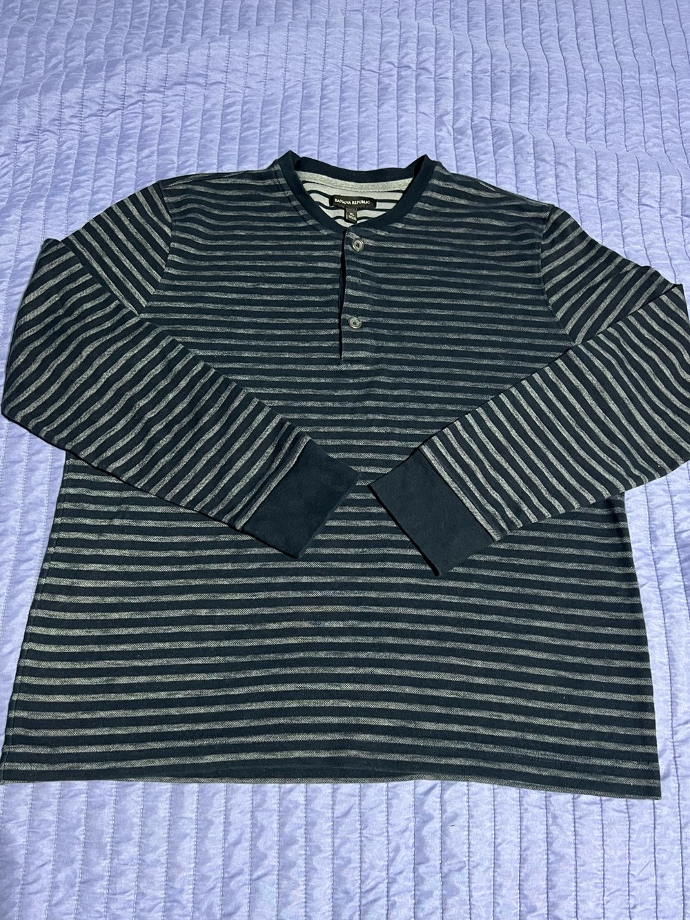Banana Republic Navy and Gray Striped Henley Long-Sleeve Shirt XL